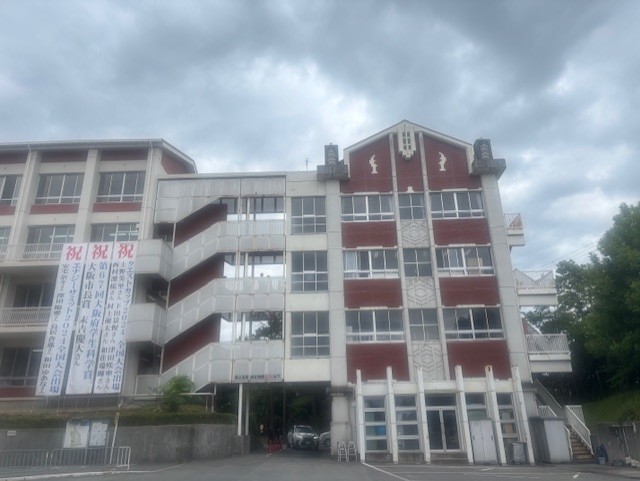 初芝富田林中学校が利晶学園中学校に変わります！
